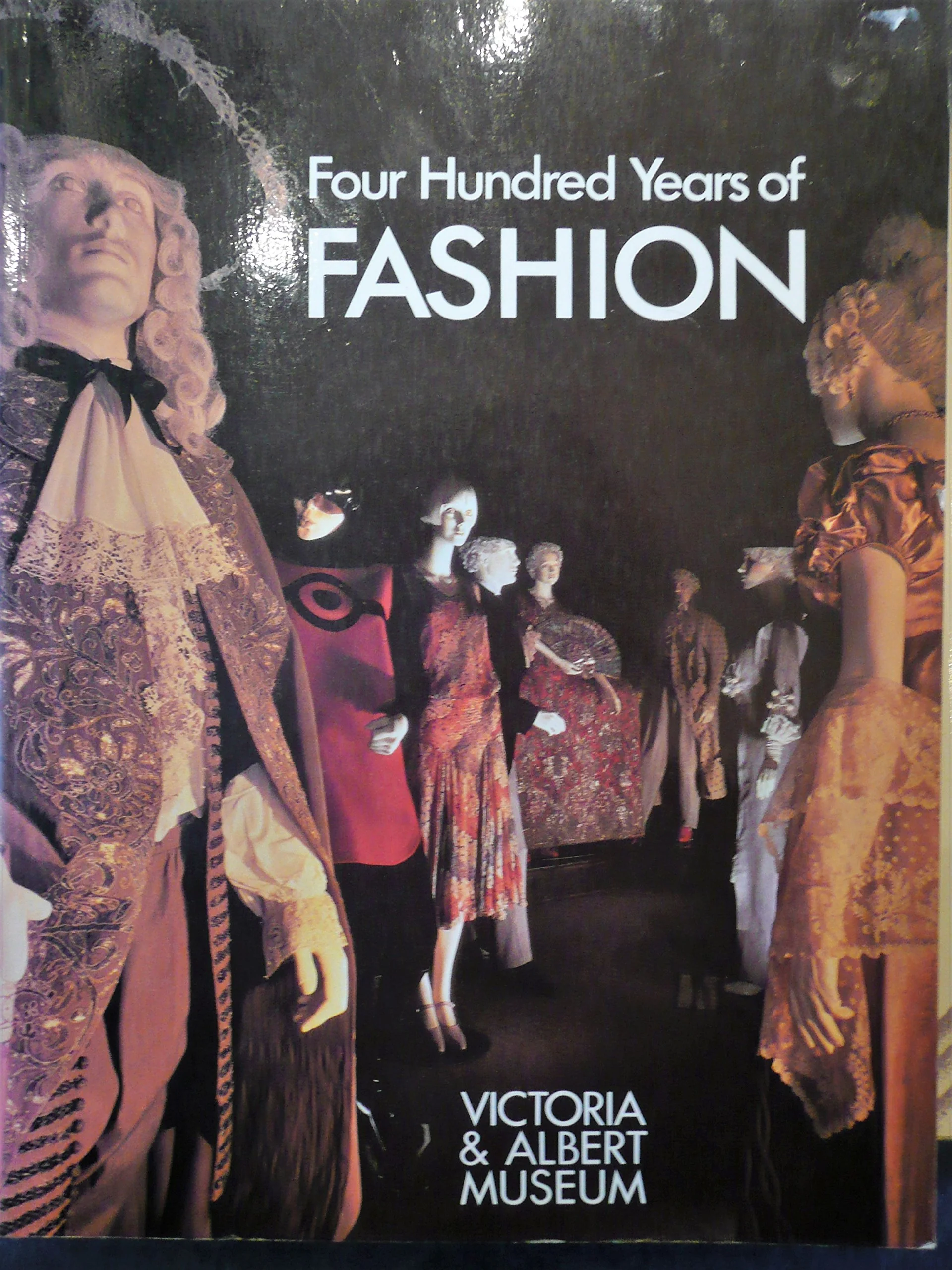Four Hundred Years of Fashion - Image 4