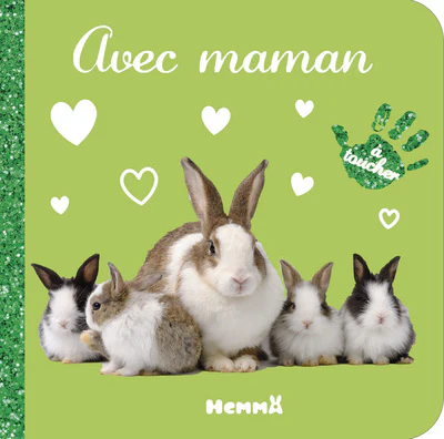 Bébé touche-à -tout - Avec maman