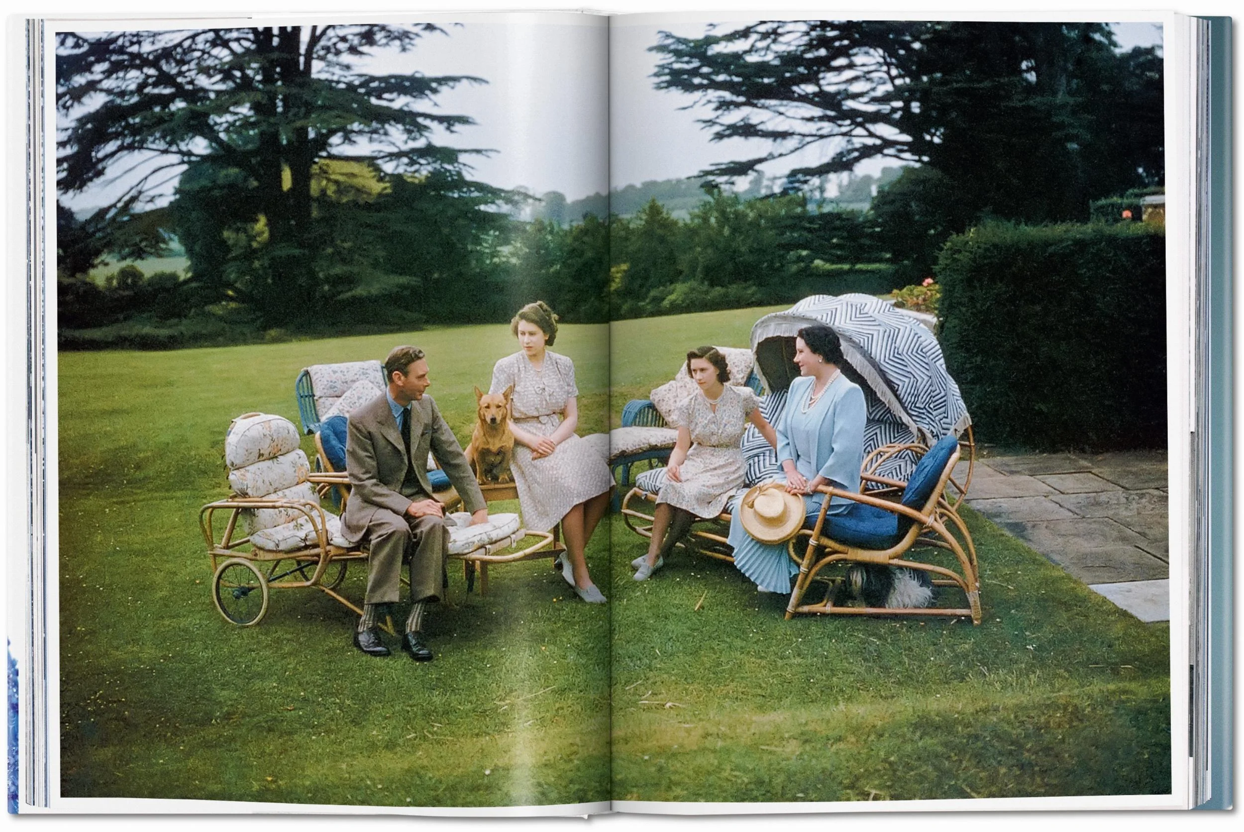 Her Majesty - Image 154